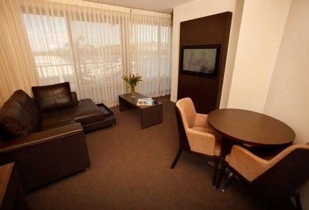 Pier 21 Apartment Hotel - Accommodation Nelson Bay 4