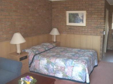 Summerhill Motor Inn - Accommodation Nelson Bay 3