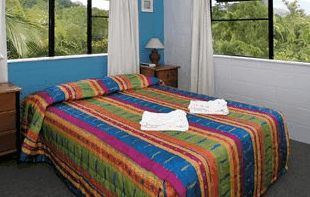 Castaways Trinity Beach - Accommodation Nelson Bay 0