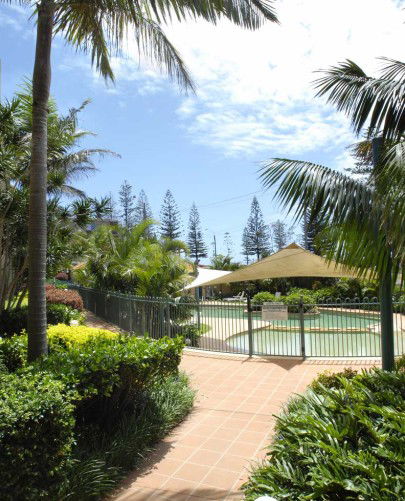 Beachcomber Resort - Accommodation Nelson Bay 1