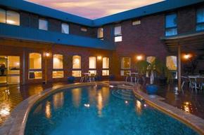 Hotel Cavalier - Accommodation Nelson Bay 2