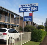 Town Beach Motor Inn - Accommodation Nelson Bay