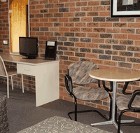 Country Roads Motor Inn - Accommodation Nelson Bay
