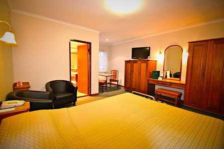 Quality Hotel Old Adelaide - Accommodation Nelson Bay 1