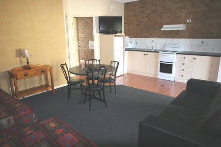 Bridges On Meninya Motel & Apartments - Accommodation Nelson Bay 4