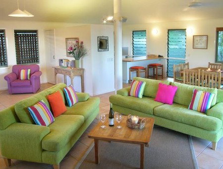 The Retreat Beach Houses - Accommodation Nelson Bay 4