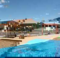 Country Roads Motor Inn - Accommodation Nelson Bay