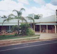 Clermont Motor Inn - Accommodation Nelson Bay