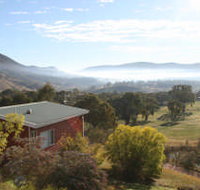 The Black Sparrow - Accommodation Nelson Bay