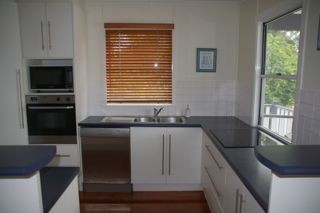 Moffat Beach Pet Friendly Holiday House - Accommodation Nelson Bay 6
