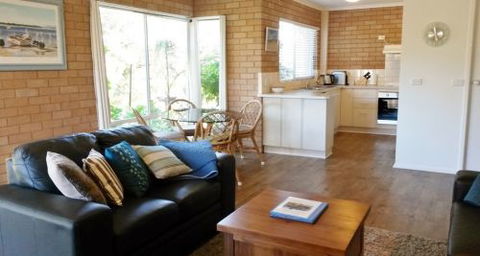 Beachcomber - Accommodation Nelson Bay 2