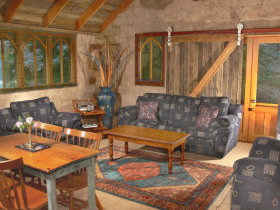 Jesmondene - Accommodation Nelson Bay 0
