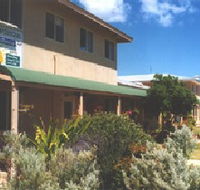 Cervantes Lodge - Pinnacles Beach Backpackers - Accommodation Nelson Bay