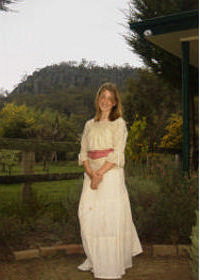 Hanging Rock Cottage - Nelson Bay Accommodation.com 0