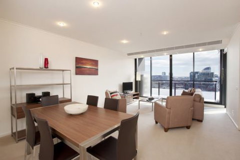 28 Nights - Accommodation Nelson Bay 2