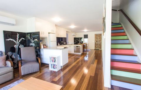 One Of A Kind Apartments - Accommodation Nelson Bay 4