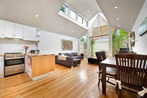 Port Melbourn Cottage - Stay Innercity - Accommodation Nelson Bay 2