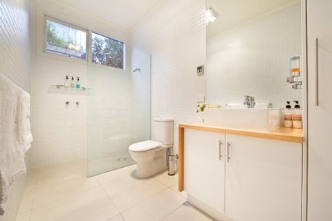 Port Melbourn Cottage - Stay Innercity - Accommodation Nelson Bay 5