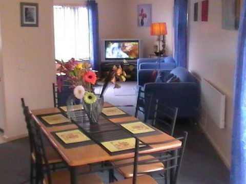 Fronds - Accommodation Nelson Bay 2