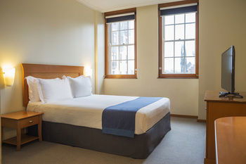Holiday Inn Old Sydney The Rocks - Accommodation Nelson Bay 5