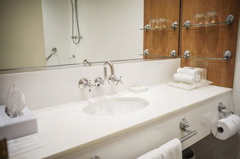Holiday Inn Old Sydney The Rocks - Accommodation Nelson Bay 7