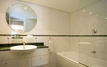 Adina Apartment Hotel Coogee - Accommodation Nelson Bay 3