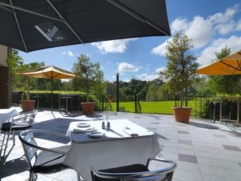 Amora Riverwalk Melbourne - Accommodation Nelson Bay 7