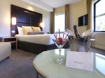 Amora Riverwalk Melbourne - Accommodation Nelson Bay 20