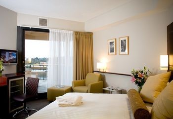 Amora Riverwalk Melbourne - Accommodation Nelson Bay 33