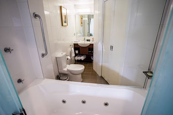 Amora Riverwalk Melbourne - Accommodation Nelson Bay 48