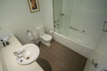 Amora Riverwalk Melbourne - Accommodation Nelson Bay 49