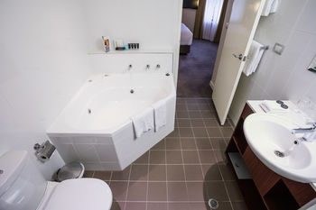 Amora Riverwalk Melbourne - Accommodation Nelson Bay 50
