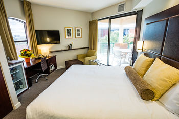 Amora Riverwalk Melbourne - Accommodation Nelson Bay 66