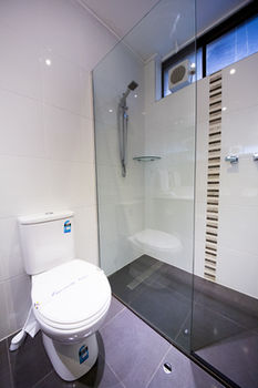 Sandown Regency - Nelson Bay Accommodation.com 4