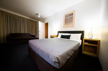 Sandown Regency - Nelson Bay Accommodation.com 14