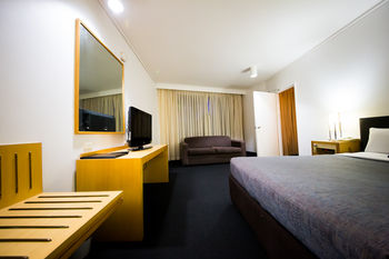 Sandown Regency - Nelson Bay Accommodation.com 15