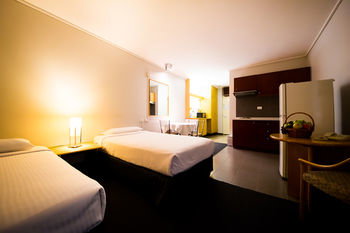 Sandown Regency - Nelson Bay Accommodation.com 18