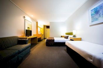 Sandown Regency - Nelson Bay Accommodation.com 23