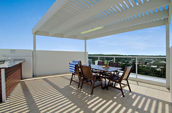 Pumicestone Blue - Accommodation Nelson Bay 13