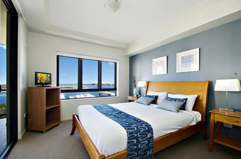 Pumicestone Blue - Accommodation Nelson Bay 17