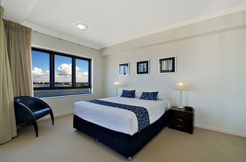 Pumicestone Blue - Accommodation Nelson Bay 21