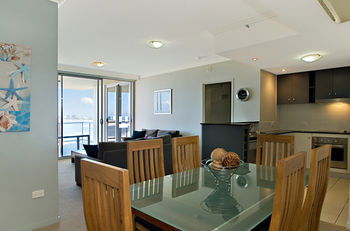Pumicestone Blue - Accommodation Nelson Bay 26