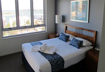 Pumicestone Blue - Accommodation Nelson Bay 5