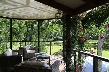 Lake Weyba Cottages Noosa - Accommodation Nelson Bay 3