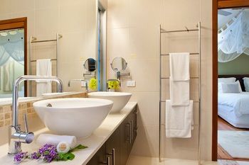 Lake Weyba Cottages Noosa - Accommodation Nelson Bay 11