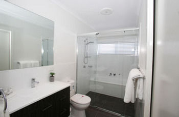 Caves Beachside Hotel - Accommodation Nelson Bay 5