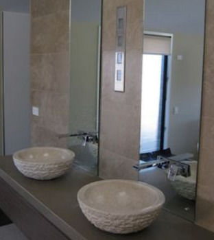 Caves Beachside Hotel - Accommodation Nelson Bay 6