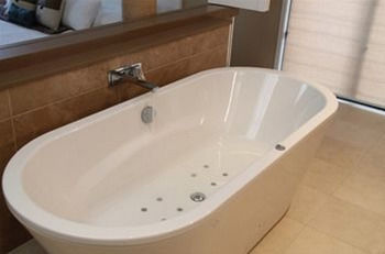Caves Beachside Hotel - Accommodation Nelson Bay 8