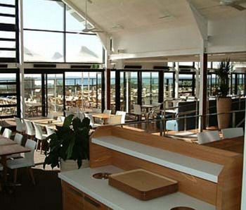 Caves Beachside Hotel - Accommodation Nelson Bay 11