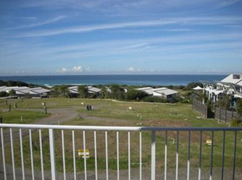 Caves Beachside Hotel - Accommodation Nelson Bay 29